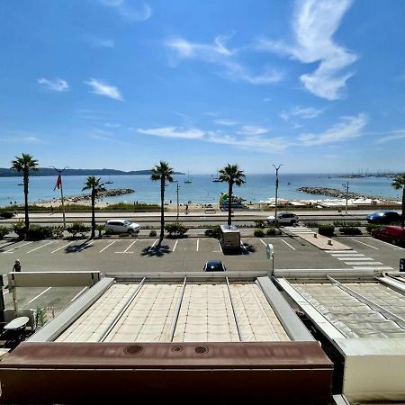 Superbe Apt 2P Front De Mer Pour 4 Pers Avec Terrasse - Cavalaire-Sur-Mer - Fr-1-226B-162 Bagian luar foto