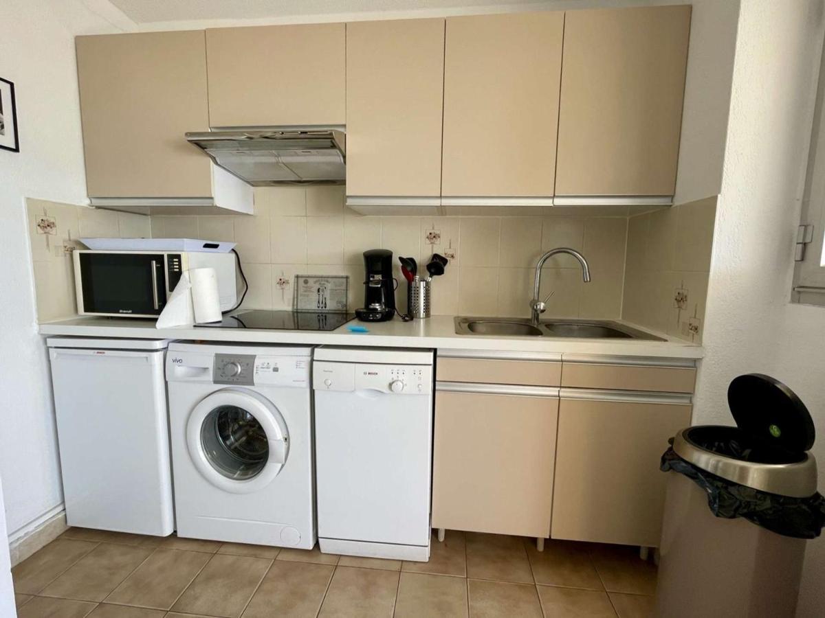 Superbe Apt 2P Front De Mer Pour 4 Pers Avec Terrasse - Cavalaire-Sur-Mer - Fr-1-226B-162 Bagian luar foto